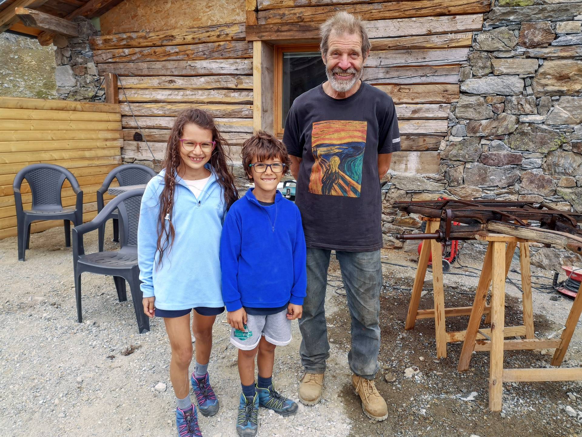 Siro prende una pausa dal restauro e si lascia fotografare Siro prende una pausa dal restauro e si lascia fotografare